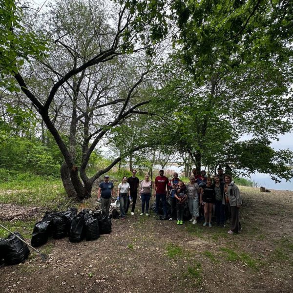 Молодёжная избирательная комиссия на субботнике в честь Дня Волги